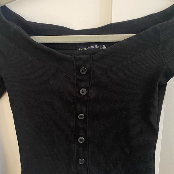 Abercrombie Off the Shoulder Crop Top - Picture 2 of 2
